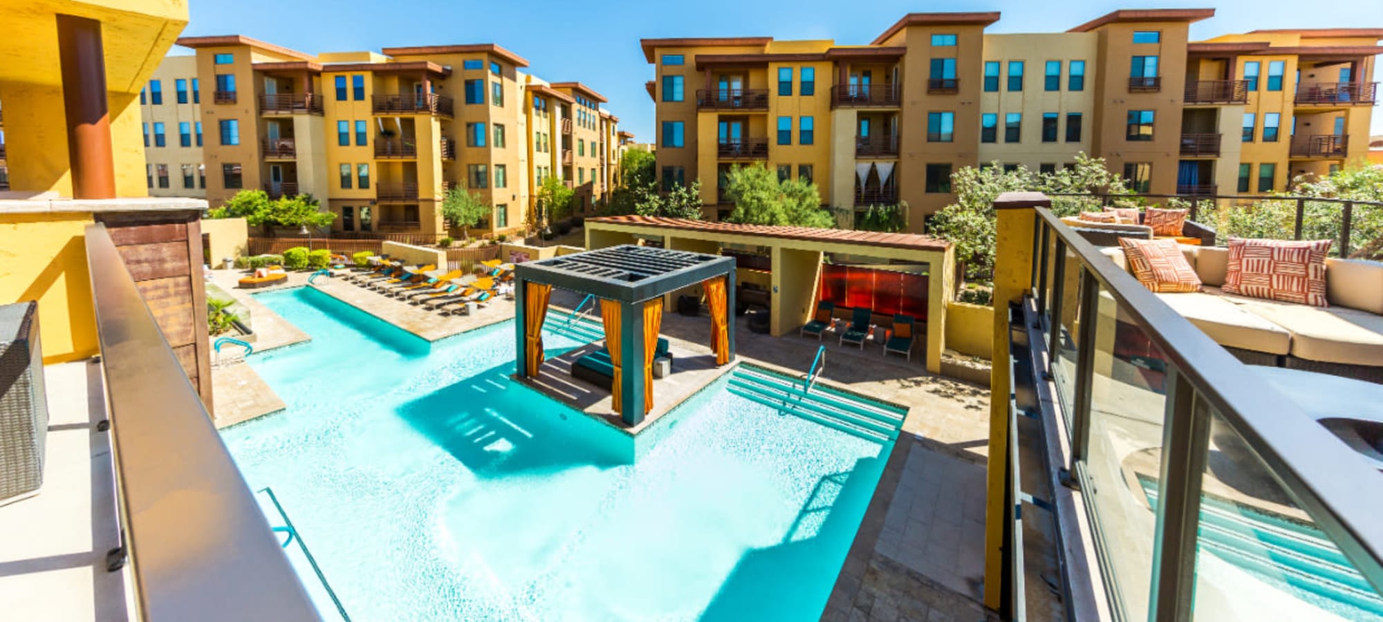 Luxury Apartments in North Phoenix, AZ Marquis at Desert