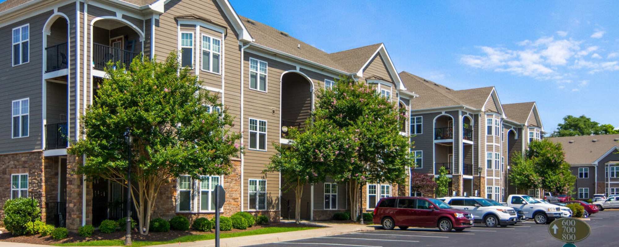 Apartments at Waverly Place in Louisa, Virginia