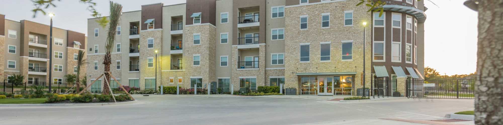 Virtual Tours at The Abbey at Dominion Crossing in San Antonio, Texas