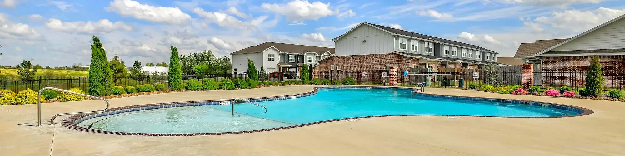 Amenities at Sycamore Heights Townhomes in Tontitown, Arkansas