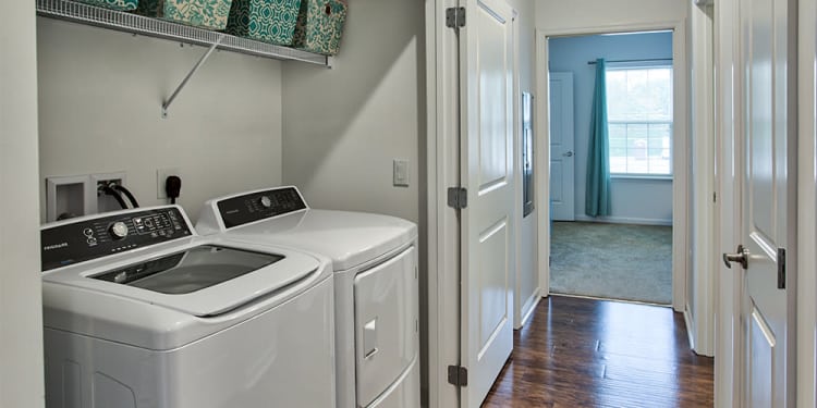 Luxury apartments with an in-home washer and dryer in Aliquippa, Pennsylvania