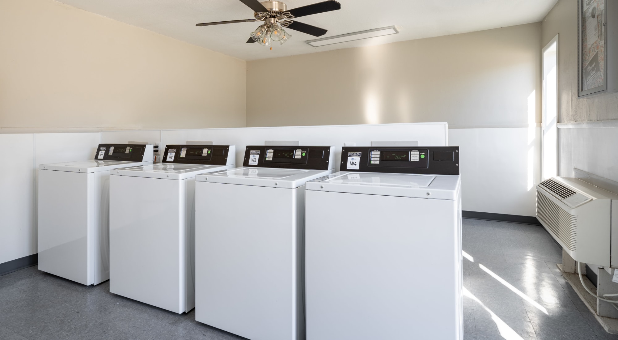 Washers at Victoria Station in Victoria, Texas