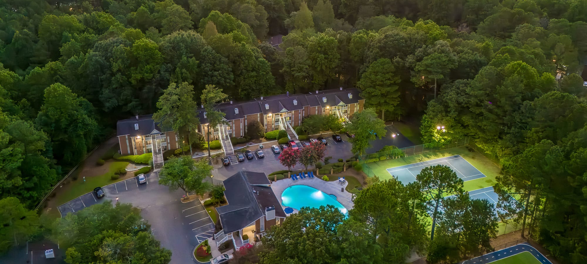 Neighborhood near Marquis at Perimeter Center in Atlanta, Georgia