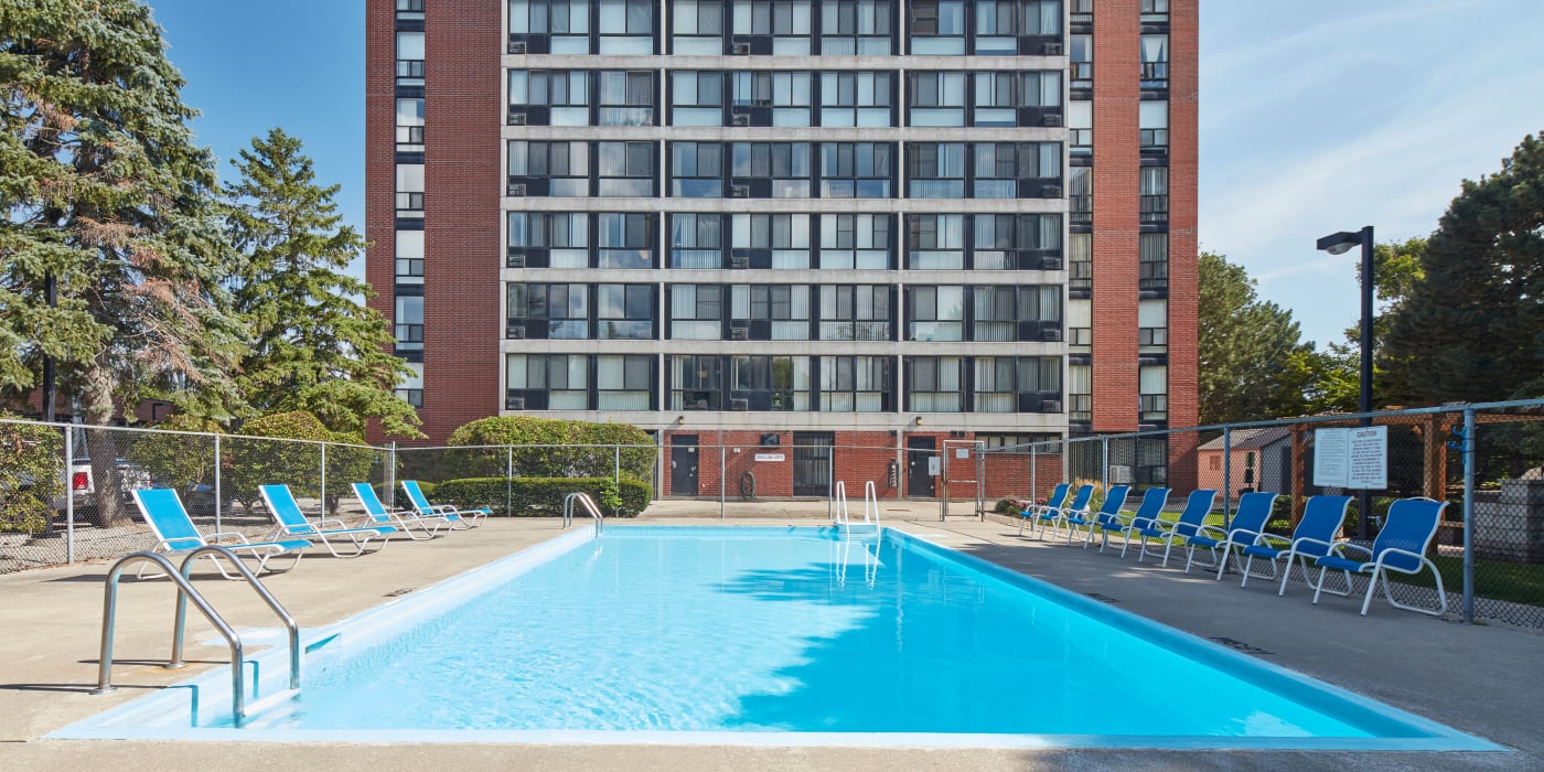 Beautiful pool at The Waterford Tower in Mississauga, Ontario