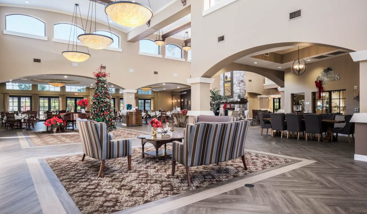 Community dining room at Tuscan Gardens of Venetia Bay in Venice, Florida