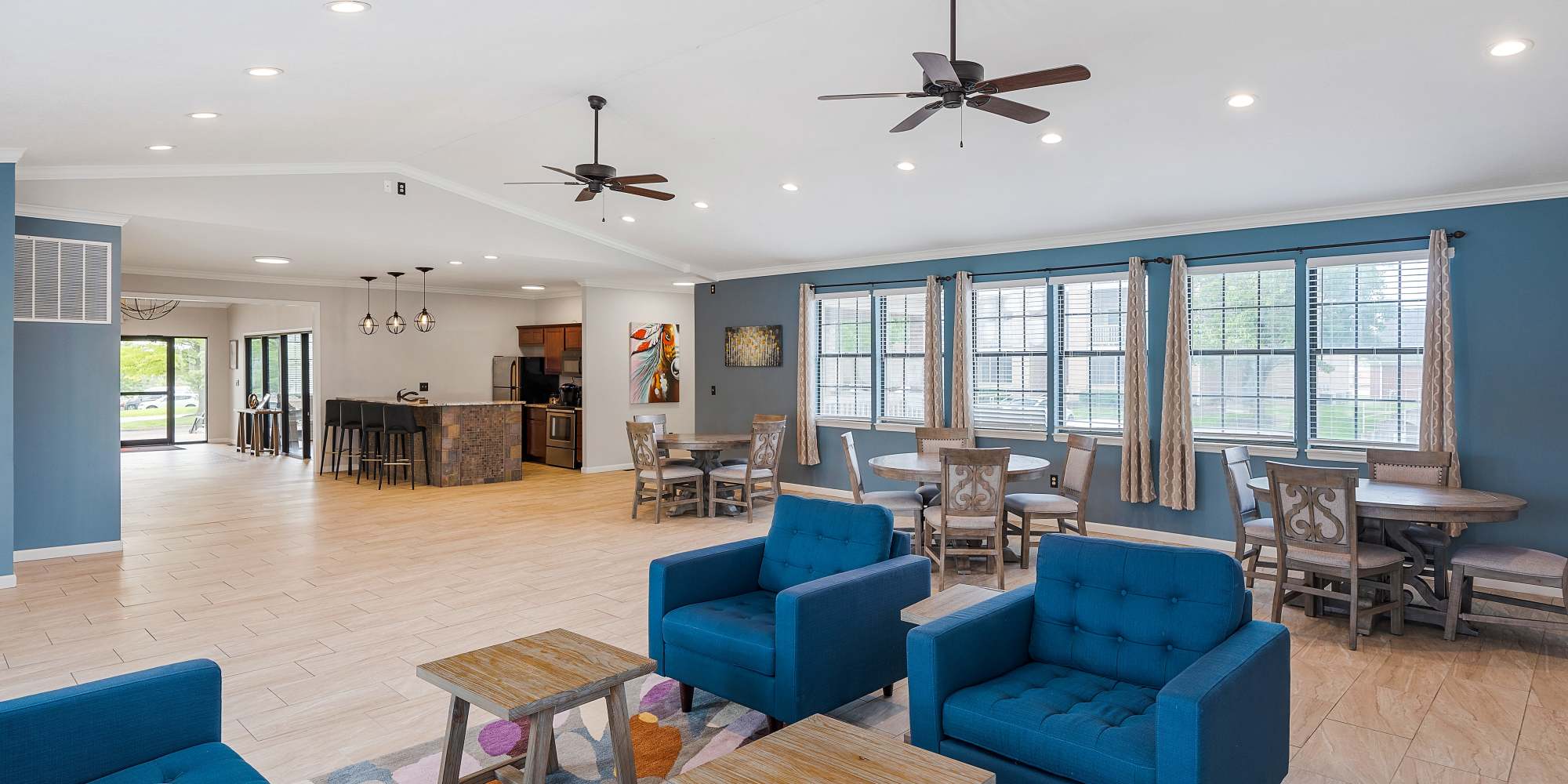 Apartments in Burlington Oaks at Burlington, Kentucky