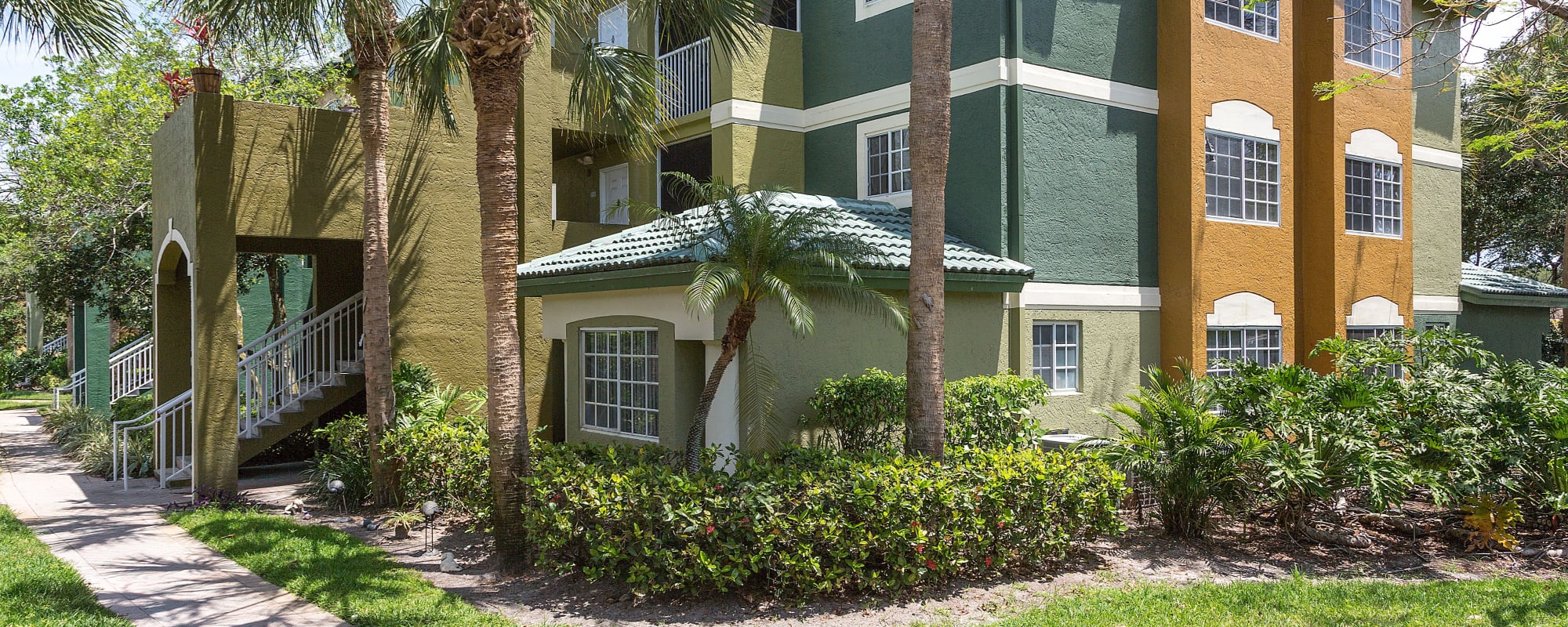 Neighborhood of Sanctuary Cove Apartments in West Palm Beach, Florida