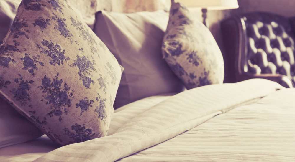 Bedroom at St. Andrews Gardens in Los Angeles, California 