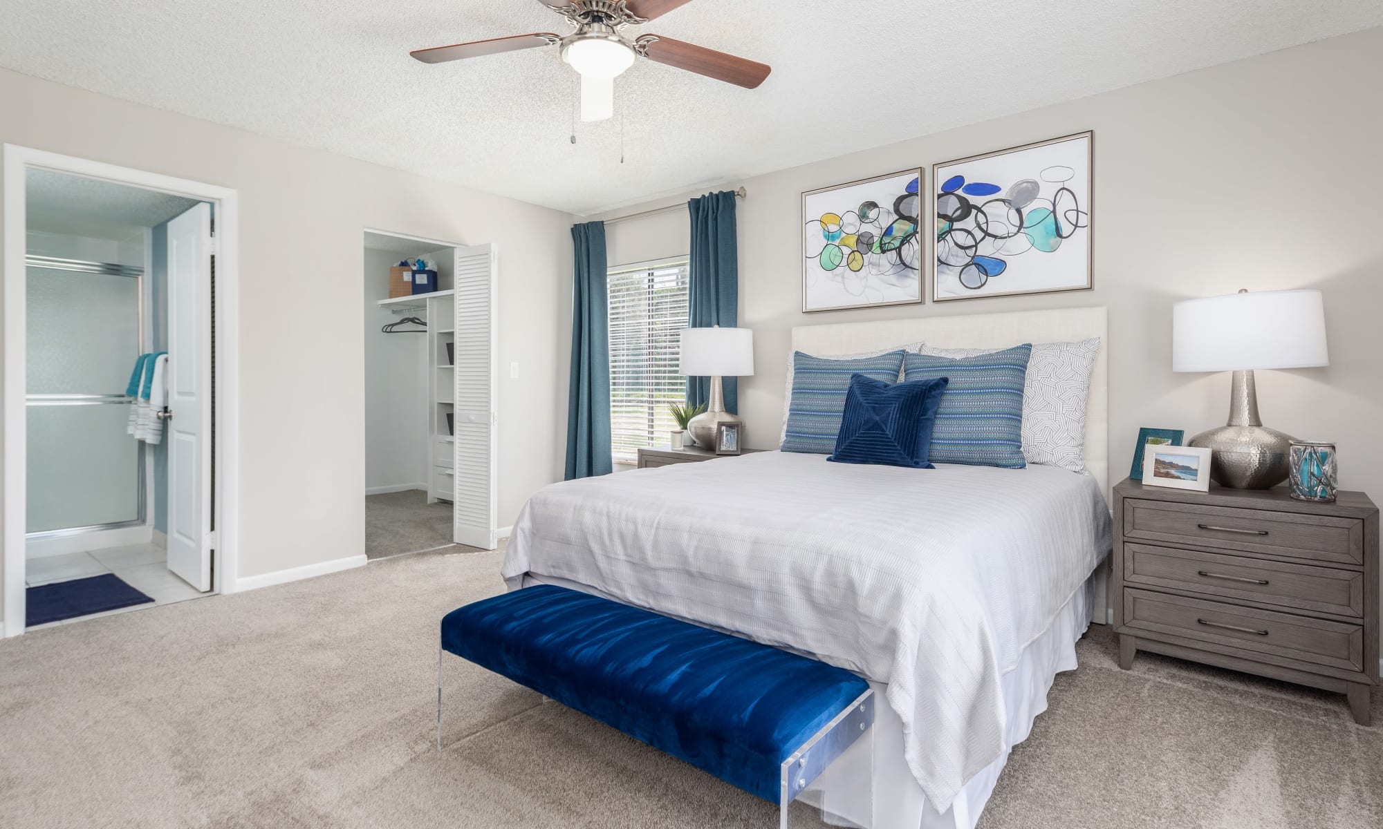 Apply to live at Verse at Royal Palm Beach in Royal Palm Beach, Florida