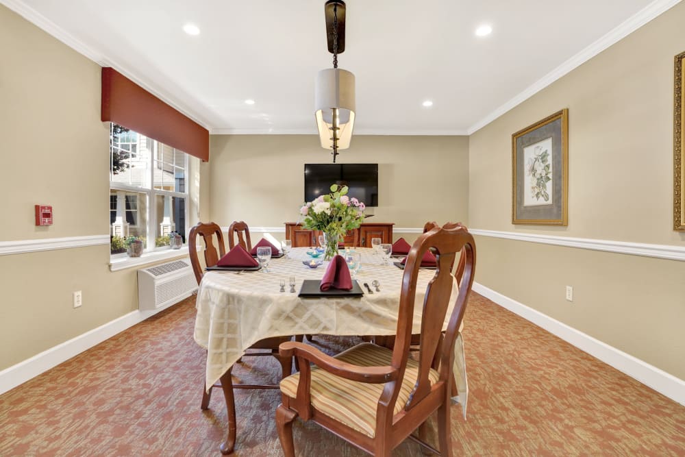 A well lit dining table at Dale Commons in Modesto, California 