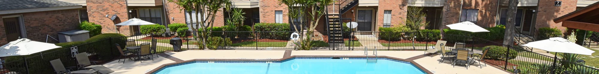 Photos of Deerbrook Garden Apartments