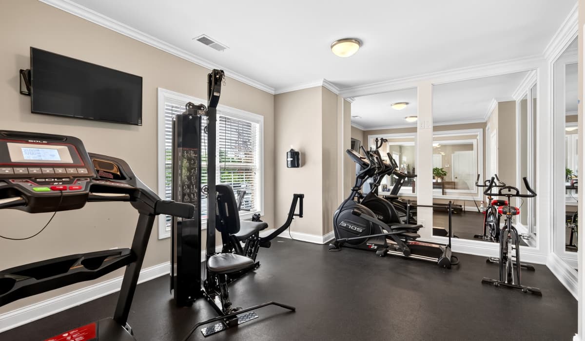 Fully-equipped fitness center at Palomar View Apartments in Lexington, Kentucky