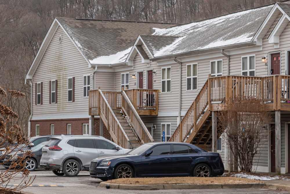 Outdoor view at Woods of Glen Hill Manor in Louisville, Kentucky