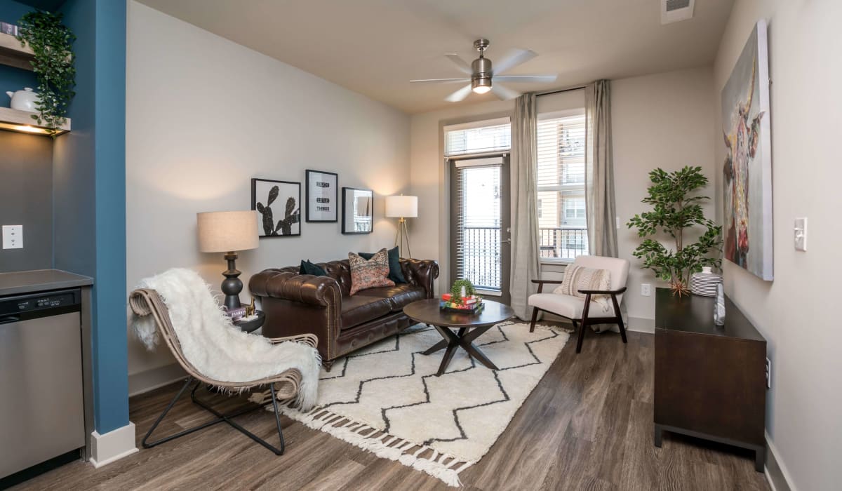Luxury Apartments in Plaza Midwood Charlotte, NC One305 Central