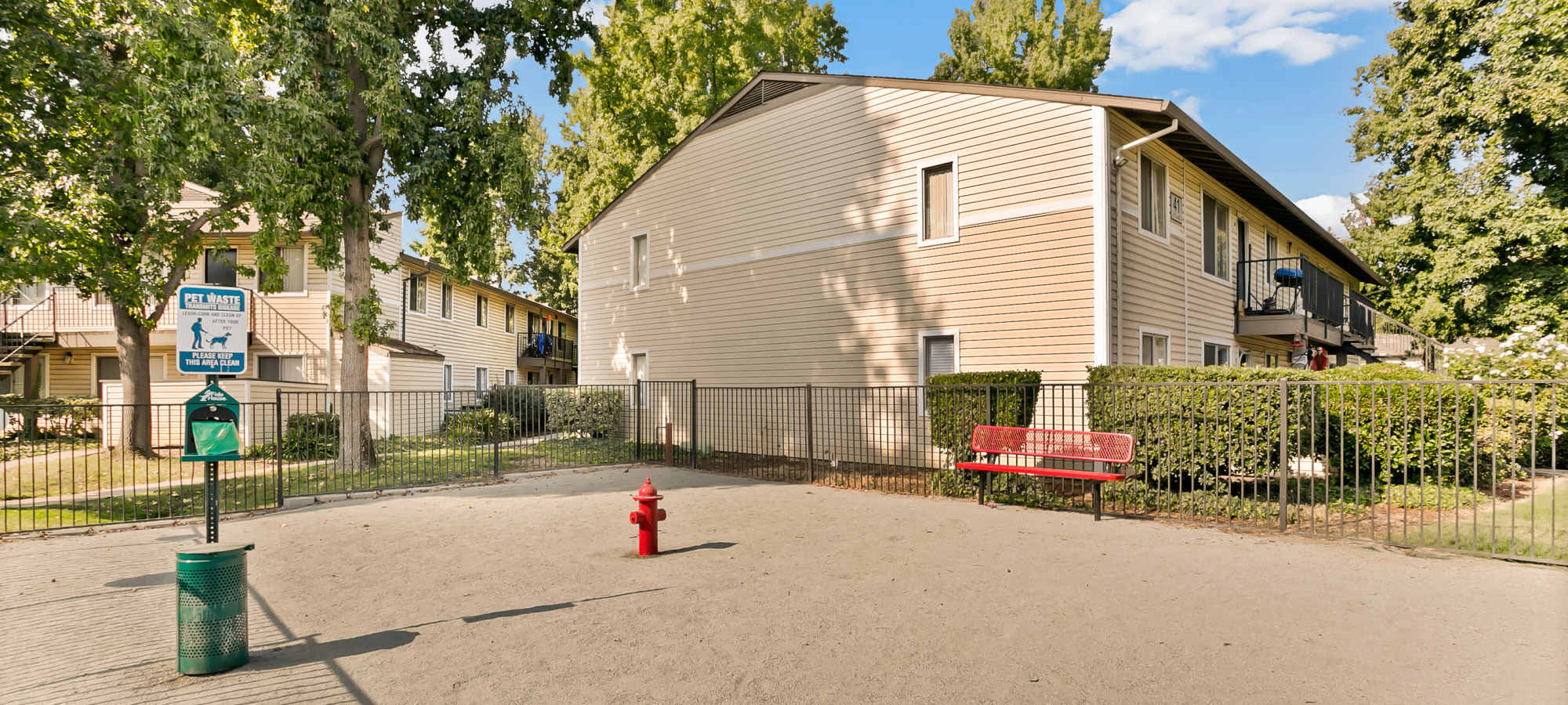 Pet Friendly at The Woodlands Apartments in Sacramento, California