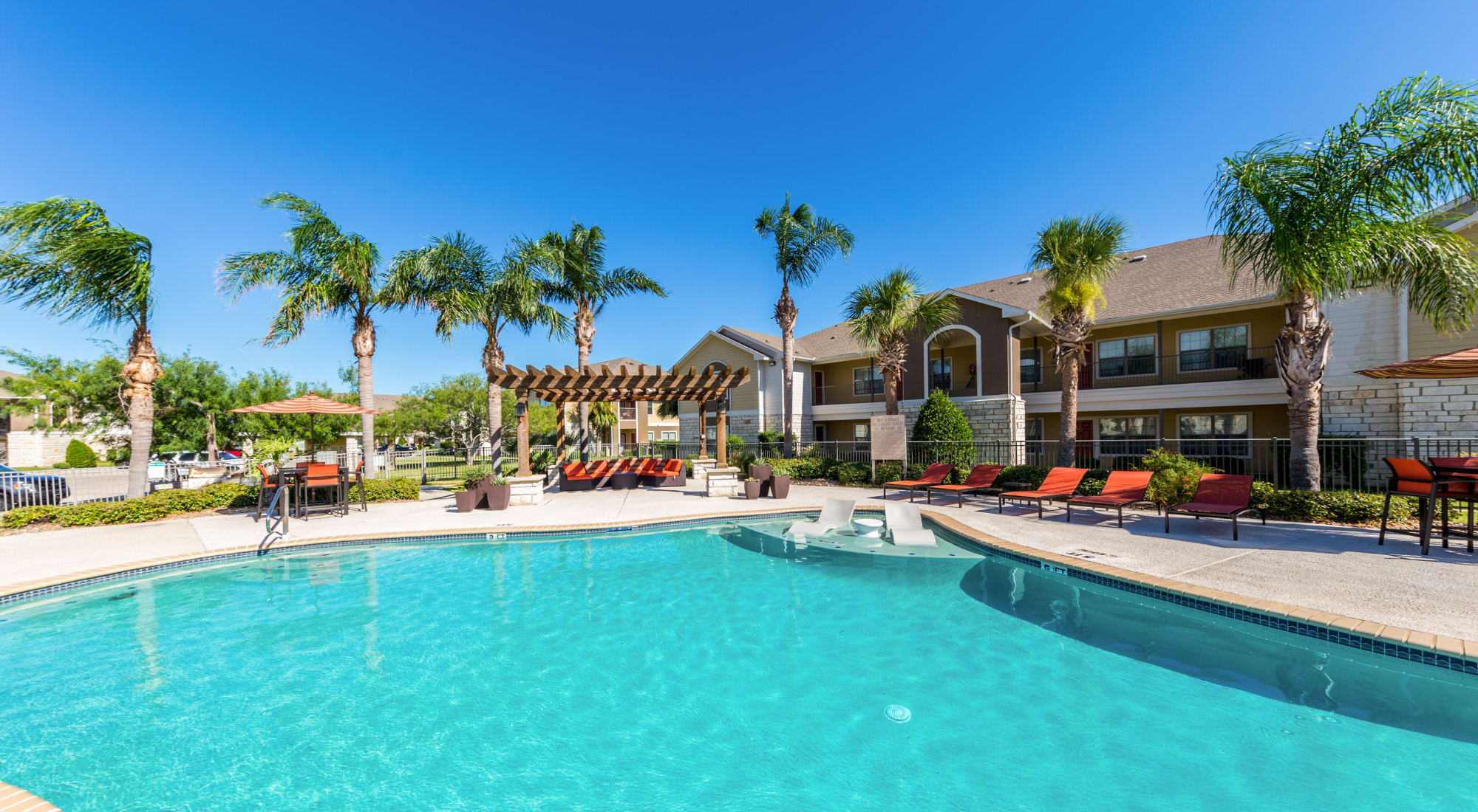 Apartments at Pavilions at Northshore in Portland, Texas