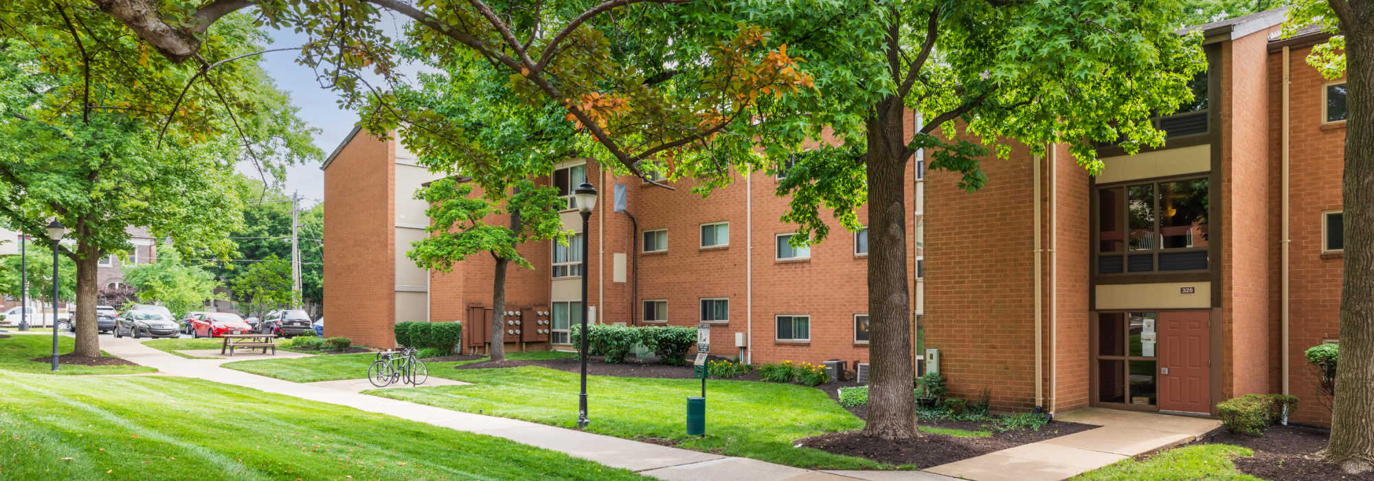 Apply at West End Terrace Apartments in St. Louis, Missouri