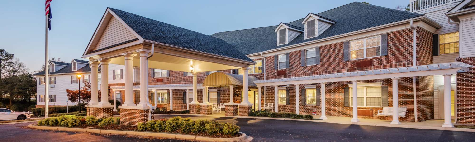 Exterior buildng view at Barclay House of Oakleaf Village in Lexington. SC