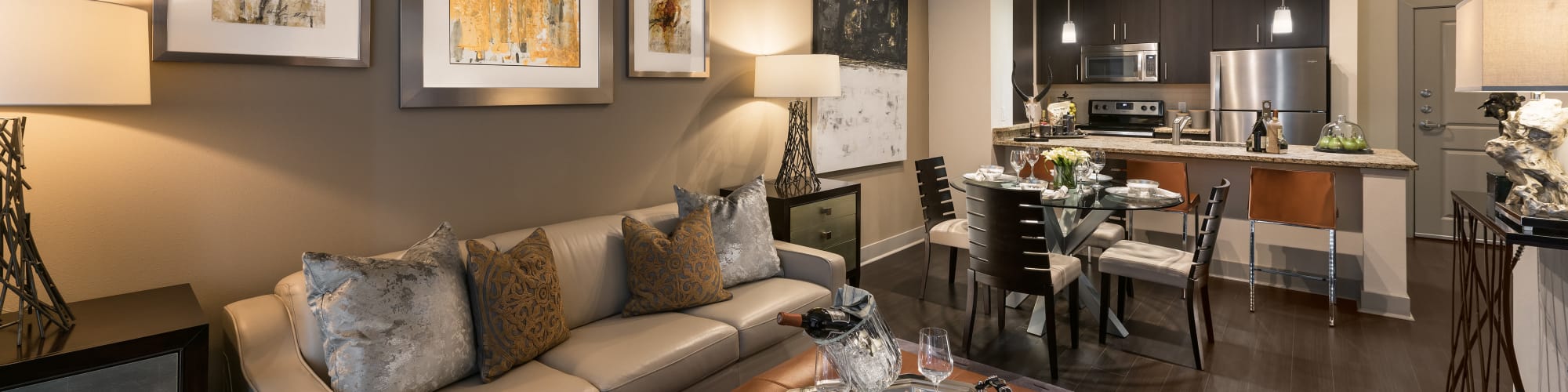 Virtual tour of Emerson Mill Avenue in Tempe, Arizona