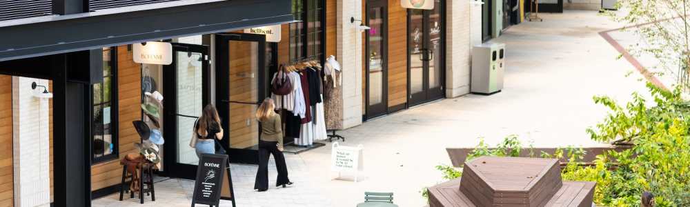Charming community at St. Albans Lofts in Raleigh, North Carolina,