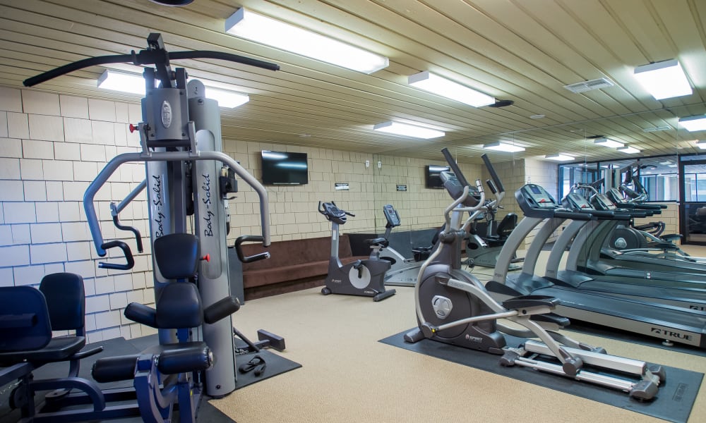 Gym at Sunchase Apartments in Tulsa, Oklahoma