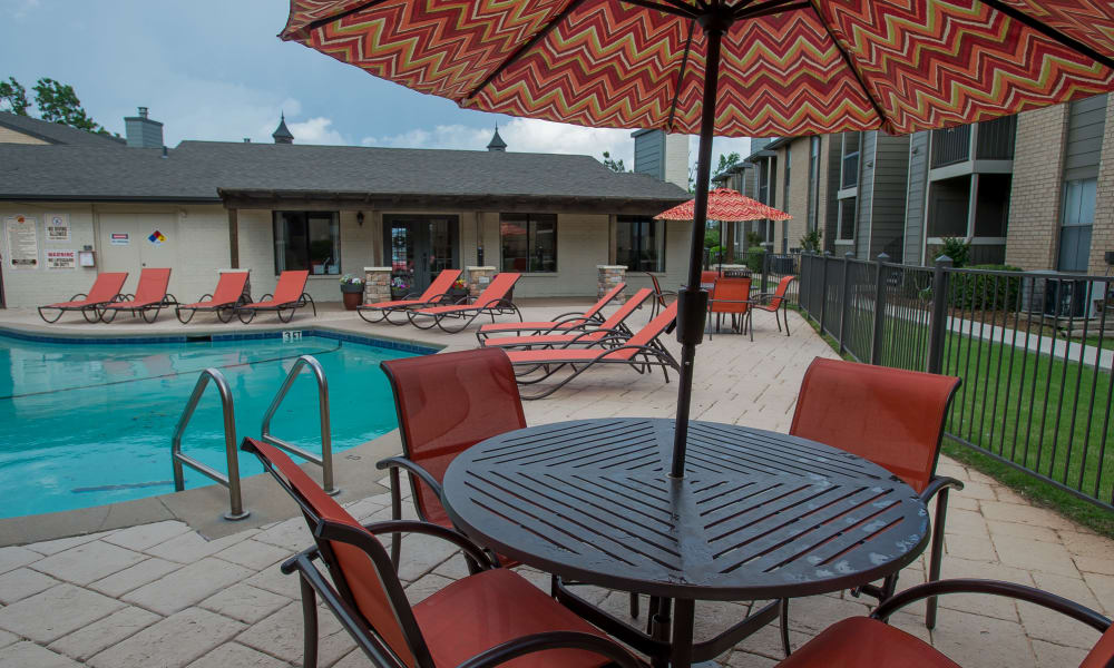 Pool at Cimarron Pointe Apartments in Oklahoma City, Oklahoma
