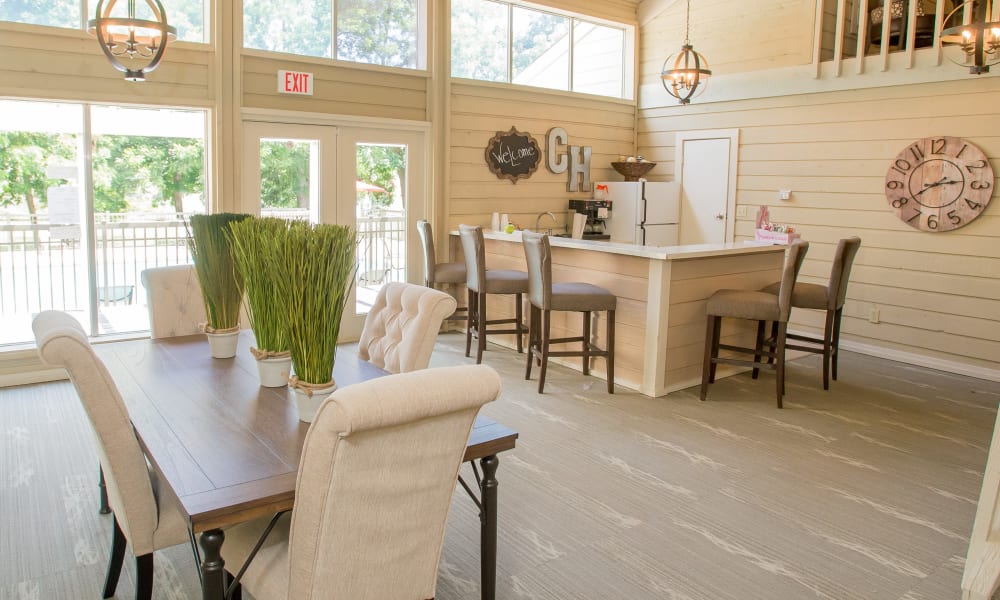 Dining room at Country Hollow in Tulsa, Oklahoma