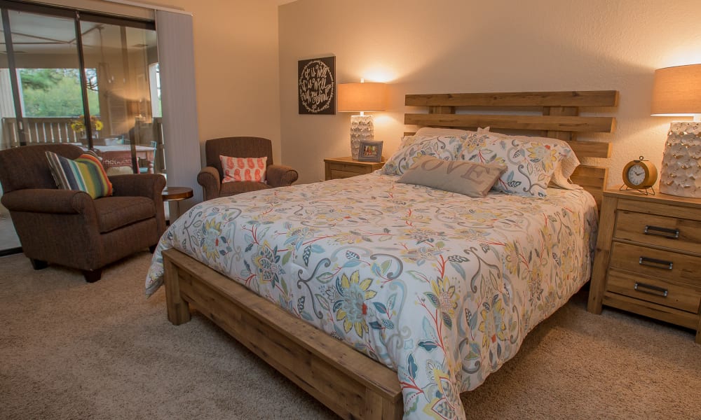 Bedroom at Woodscape Apartments in Oklahoma City, Oklahoma