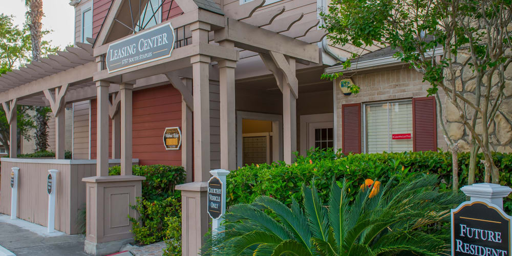 Exterior of Walnut Ridge Apartments in Corpus Christi, Texas
