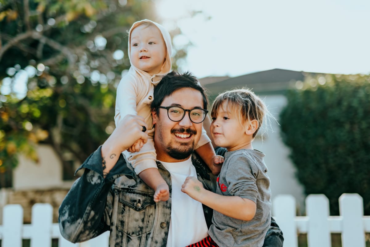 Outdoor Family Portrait Encasa Norwalk in Norwalk, California
