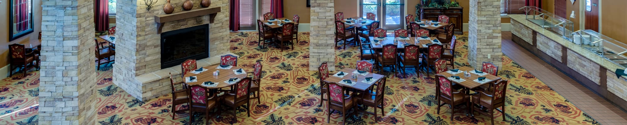 Dining at Watercrest at Bryan in Bryan, Texas