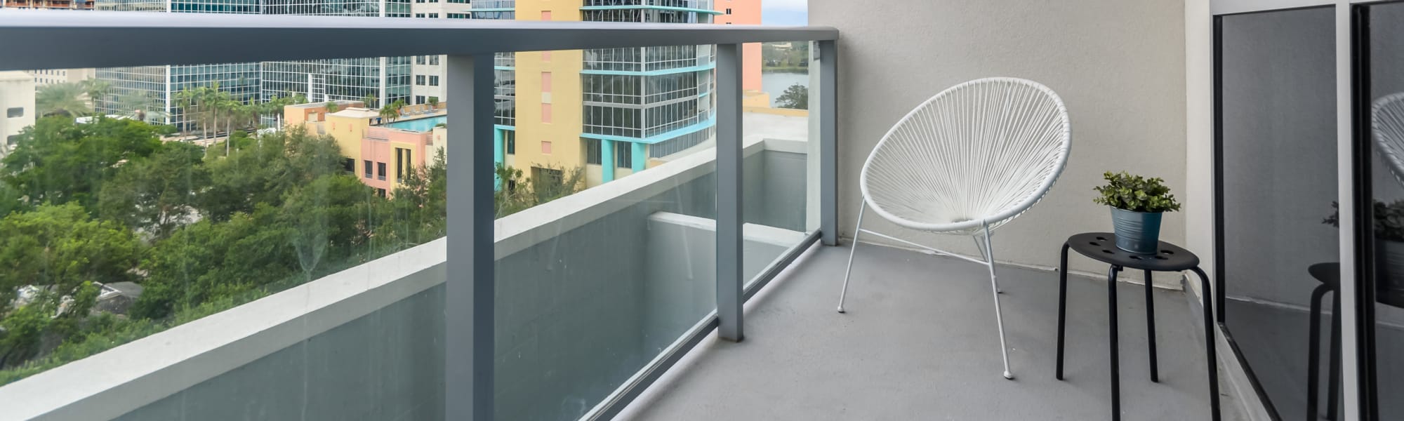 Pet-friendly apartments at CitiTower in Orlando, Florida