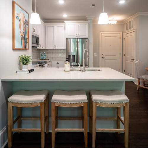 Beautiful kitchen with eat-in breakfast bars at 511 Queens in Charlotte, North Carolina
