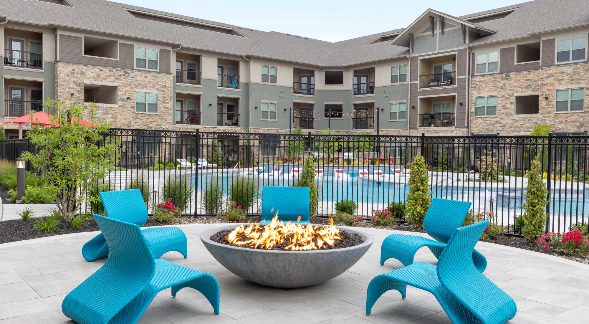 Gallery | Vale Overland Park Apartments in Overland Park, Kansas