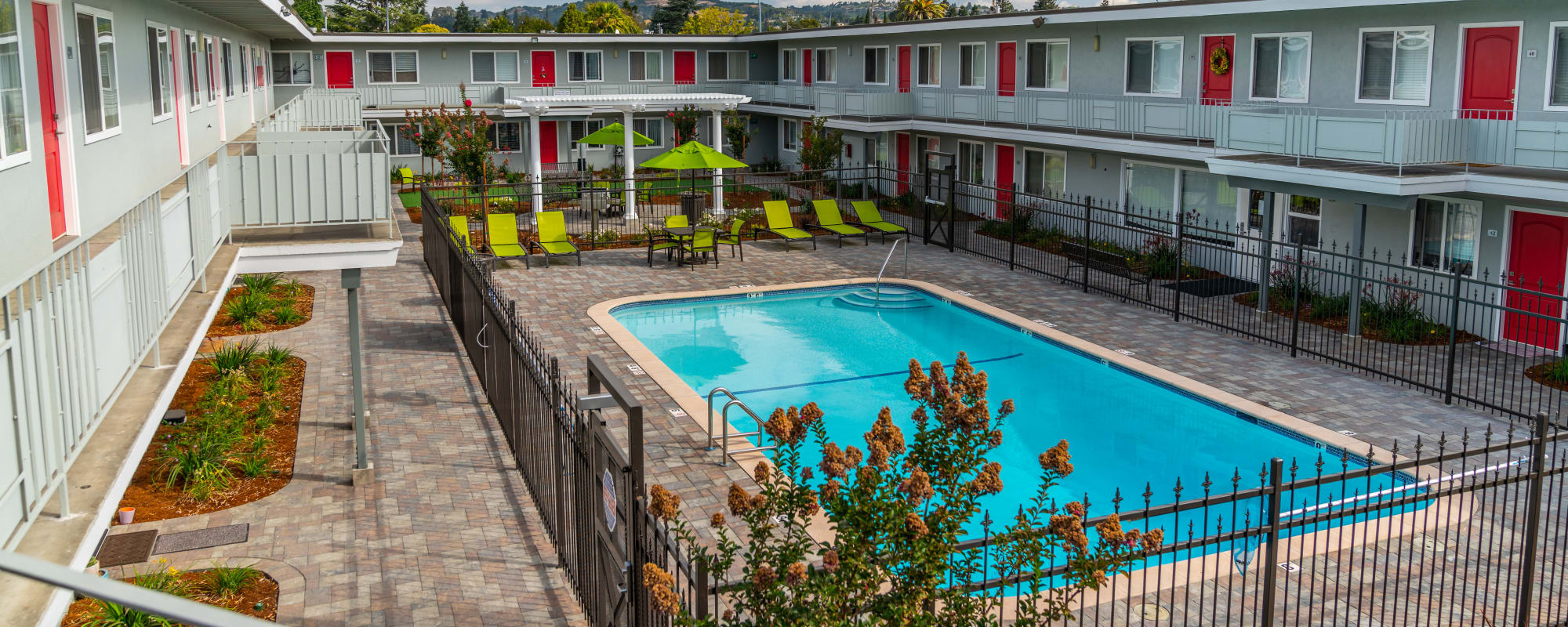 Schedule a Tour at Bon Aire Apartments in Castro Valley, California