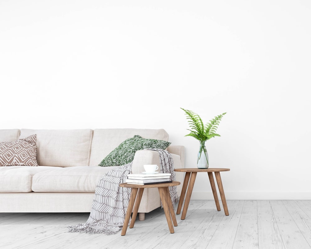 Well decorated living space at Eagle Pointe Apartment Homes in New London, Connecticut