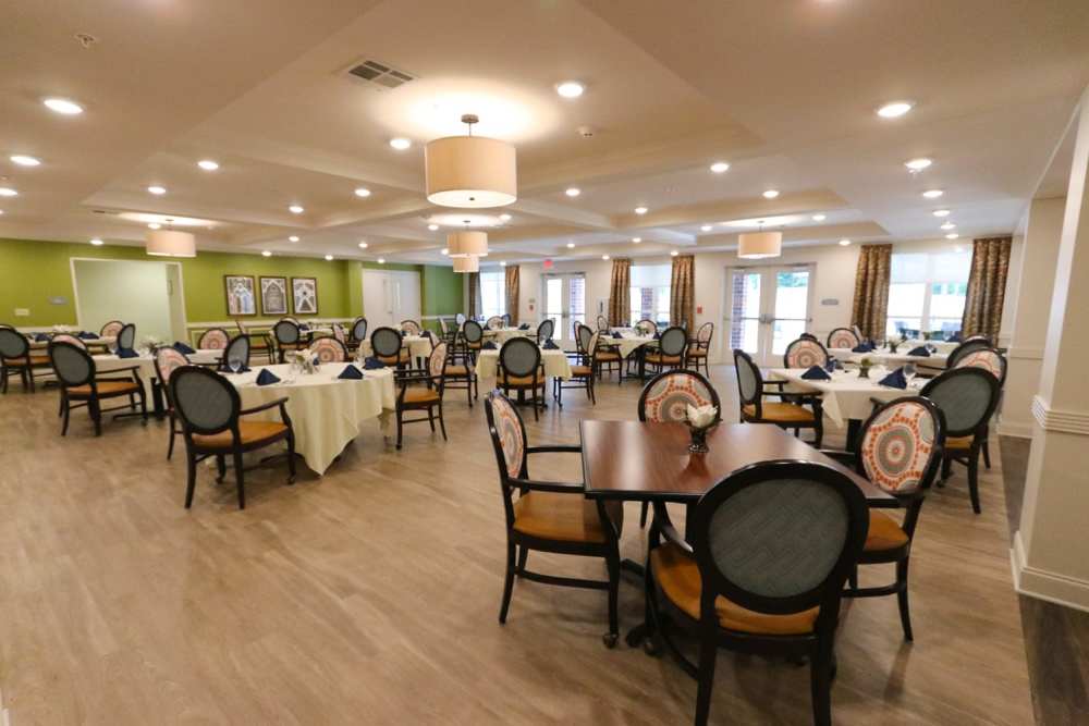 Common dining area at Harmony on the Peninsula in Yorktown, Virginia