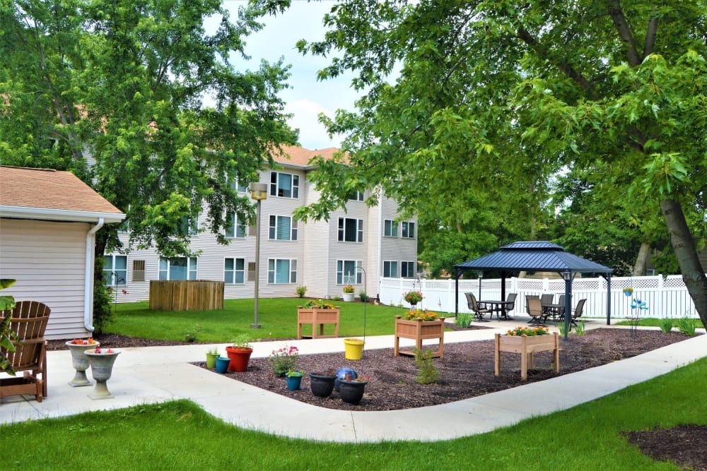 Courtyard and view of apartment buildings at Garnett Place in Cedar Rapids, Iowa.