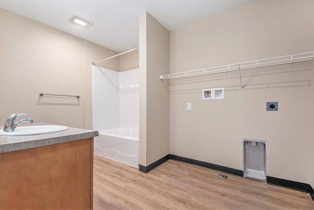 Bathroom with bath tub at Breton Grove I in Grand Rapids. MI