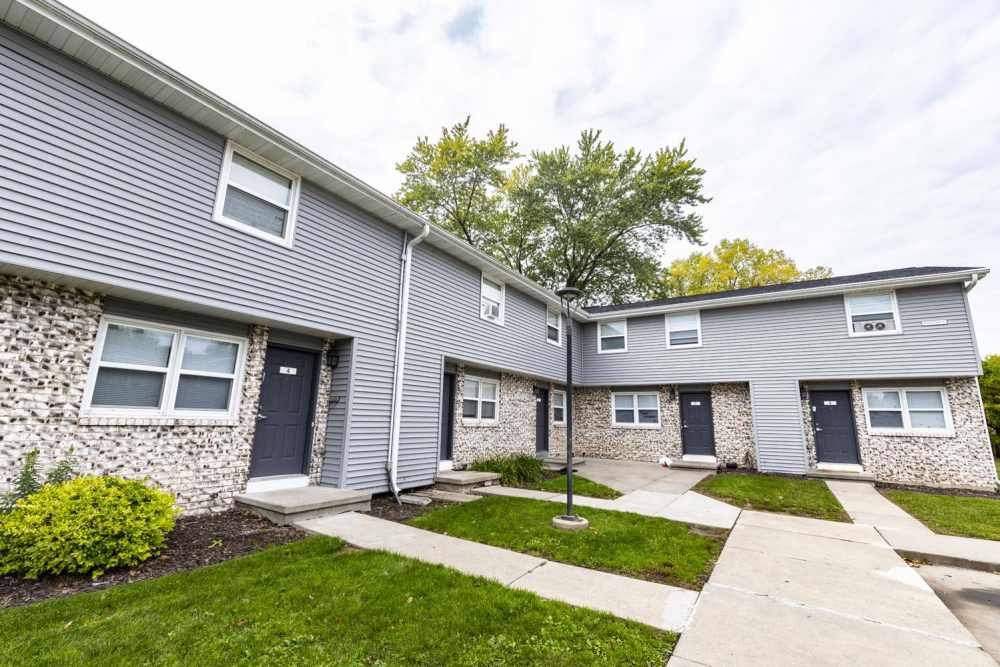 Beautiful exterior view of the building at Taylor Crossing in Green Bay, Wisconsin
