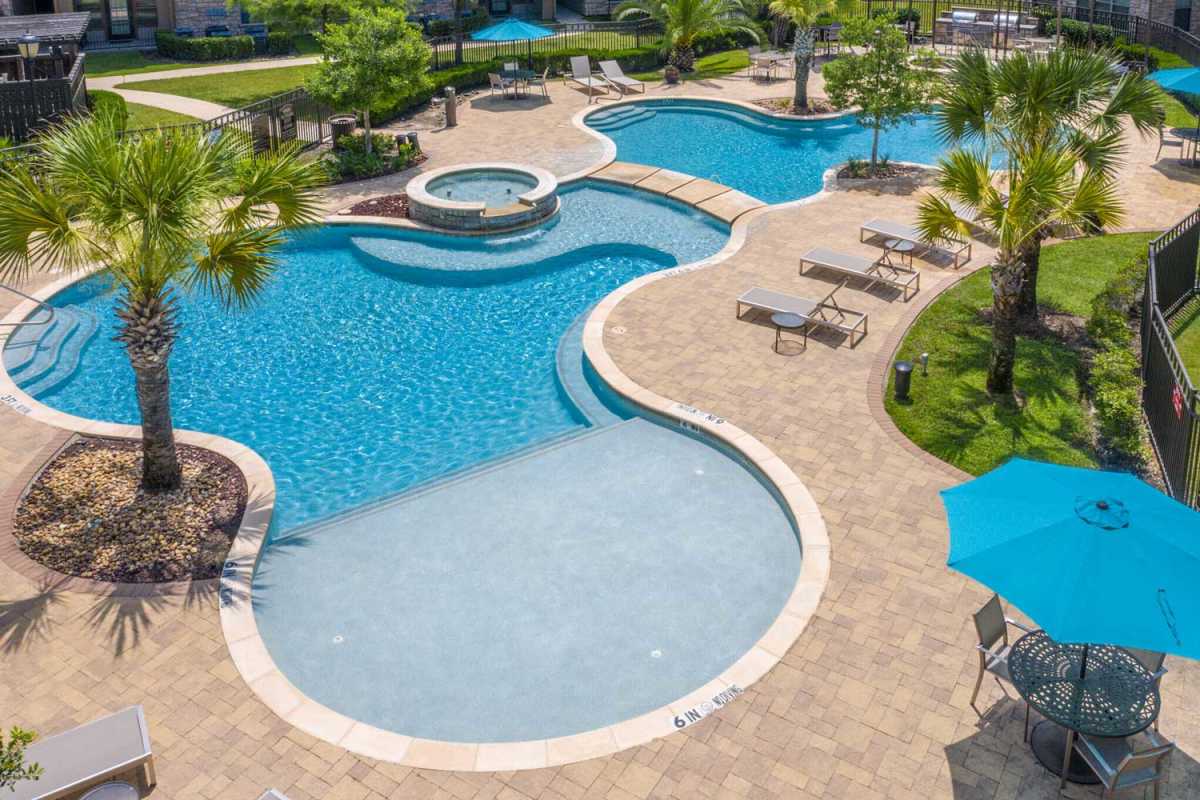 Swimming pool at Kensington Crossings in Houston, Texas