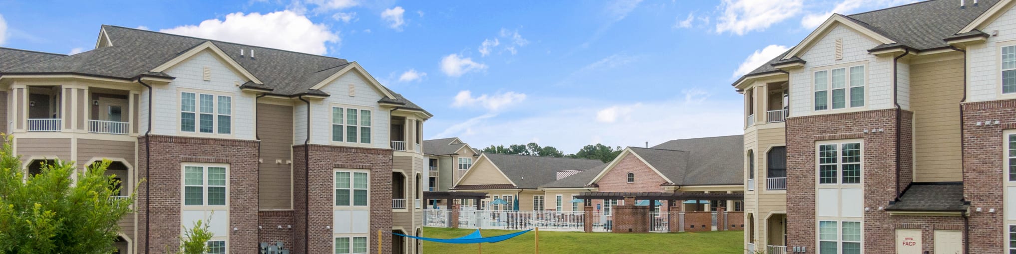 Gallery of photos for Marquis Ellis Crossing in Durham, North Carolina