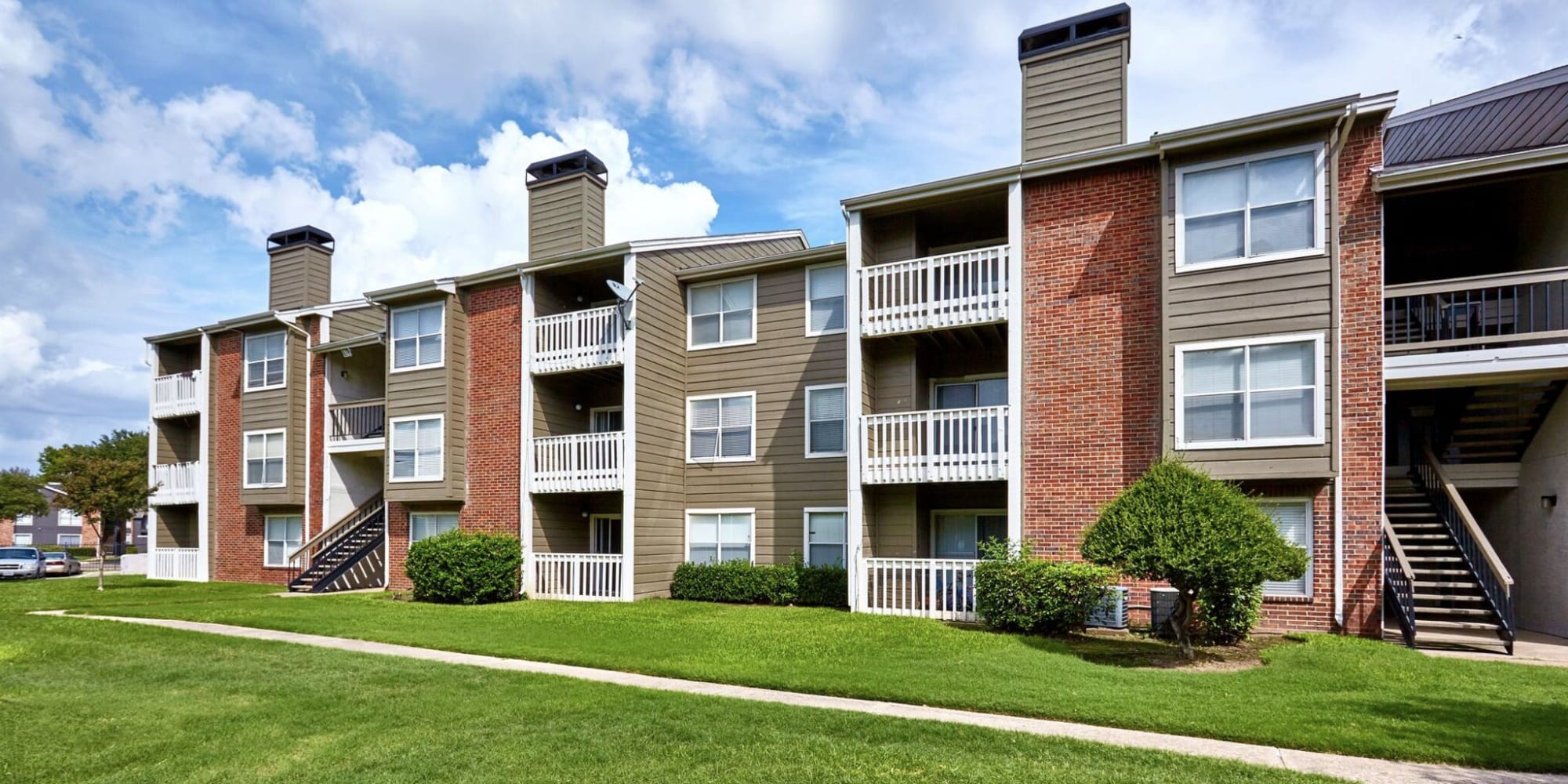 Apartments at South Pointe in Dallas, Texas
