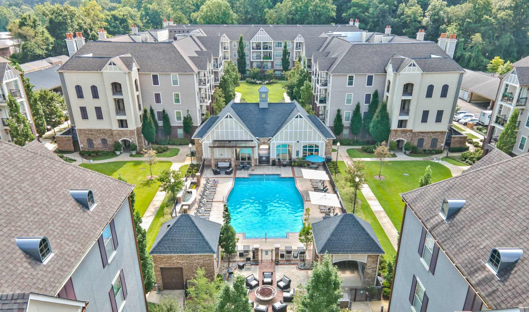 Amenities at Lane Parke Apartments in Mountain Brook, Alabama