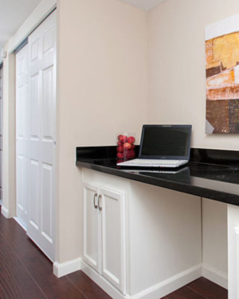 apartment with built in desk at Alta off the Avenue in Burlingame, California