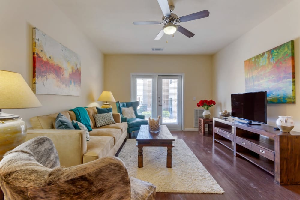 living room at Sonoma Palms in Las Cruces, New Mexico