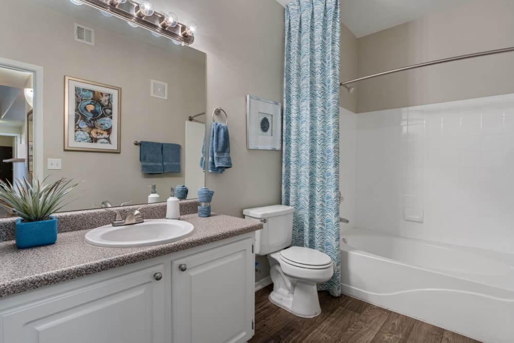 Clean bathroom with full-size tub at Alante at the Islands in Chandler, Arizona