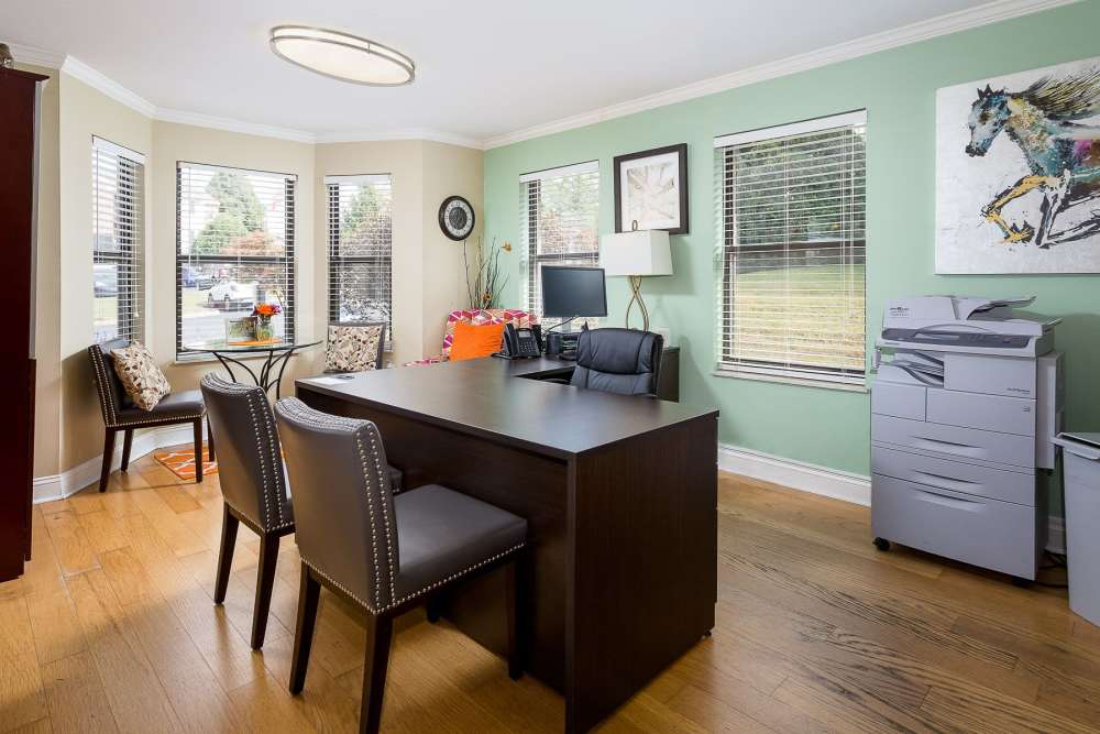 Leasing center at Colt's Crossing Apartments in Georgetown, Kentucky