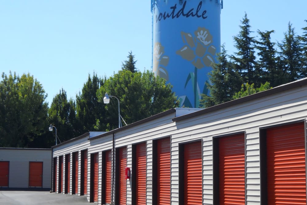 A wide driveway along storage units at Stor-Room Mini Storage in Troutdale, Oregon