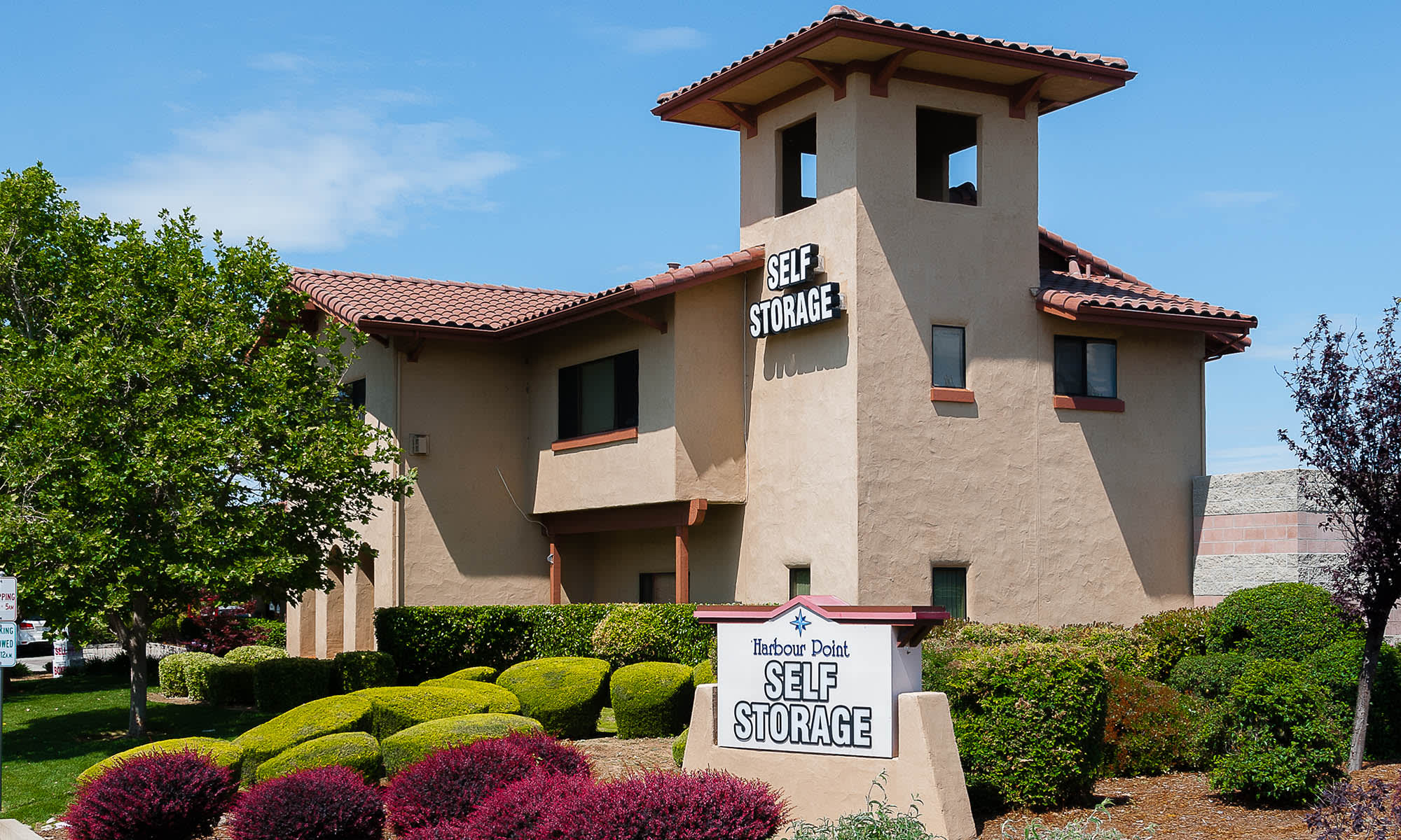 Storage at Harbour Point Self Storage in Elk Grove, California